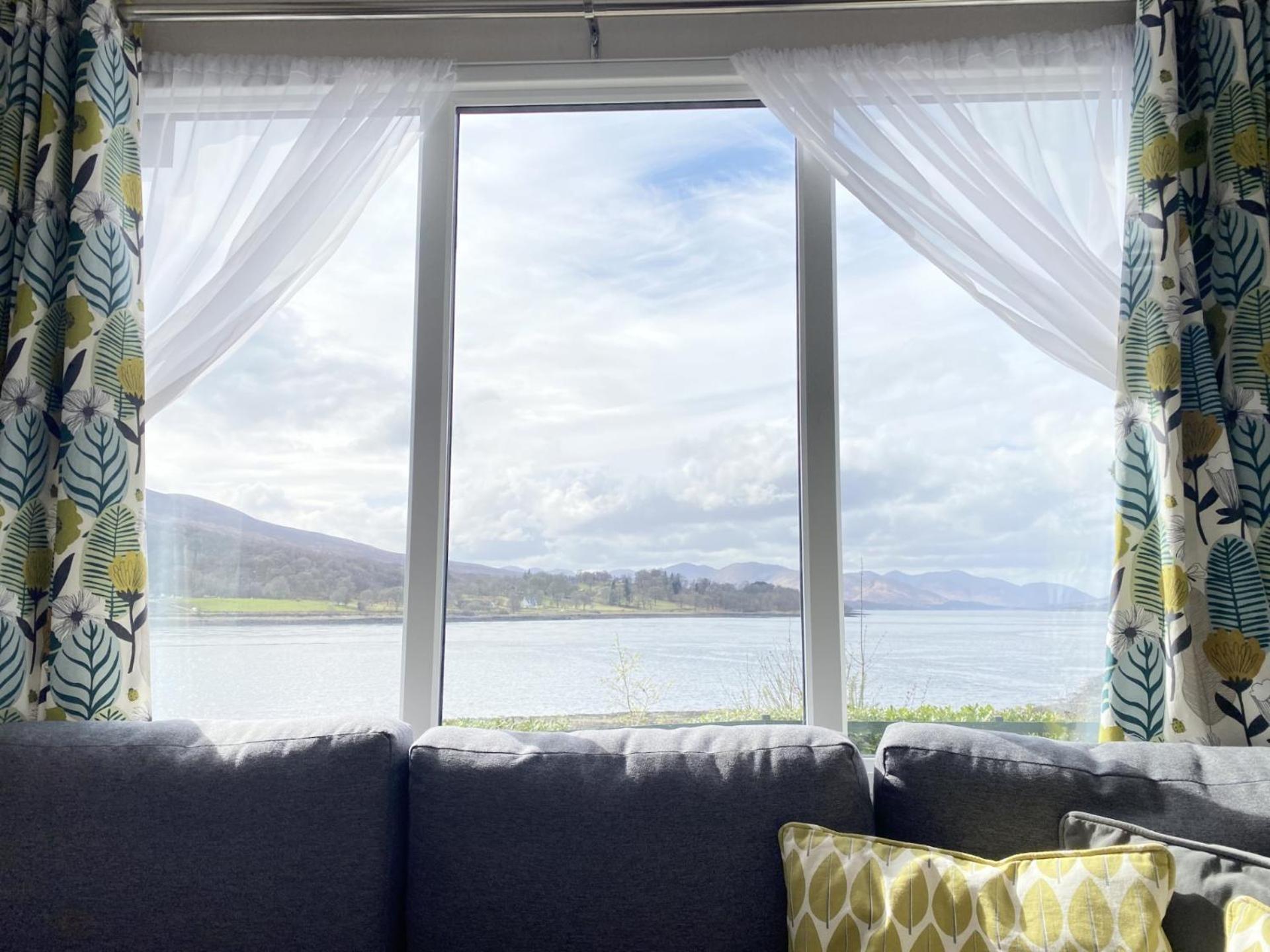 Linnhe Lochside Holidays Corpach Zimmer foto