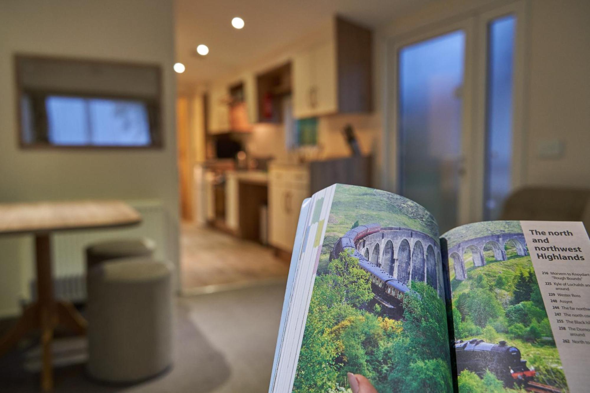 Linnhe Lochside Holidays Corpach Zimmer foto